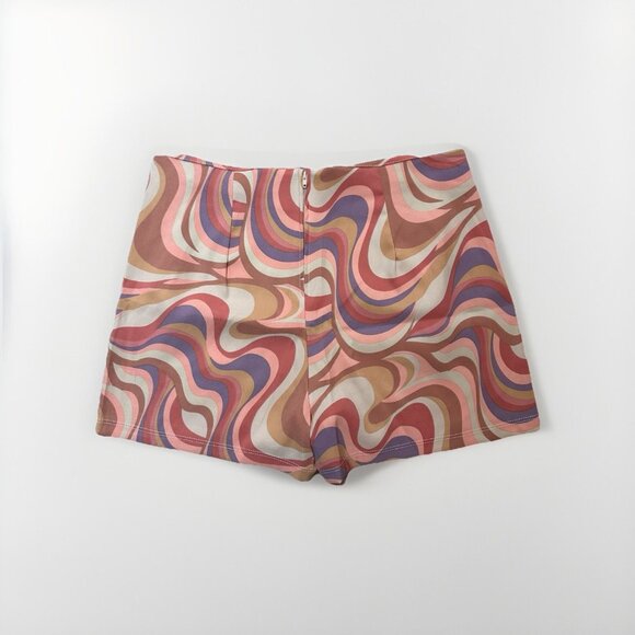 NWT Altar’d State Shorts Women’s Size Large Paisley Print Peach White Blue Brown - Picture 2 of 10